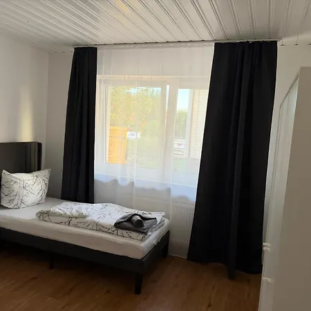 Schoene Vollausgestattete 4 Mit Terrasse Und Garten In Hannover * Sehnde